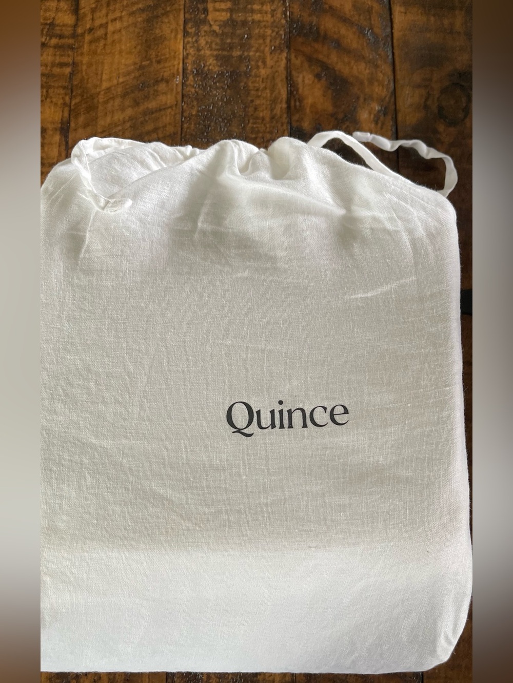 BRAND NEW Quince European Linen 3 Piece Piped Fitted Sheet Set, Queen-White/Navy - Picture 4 of 6